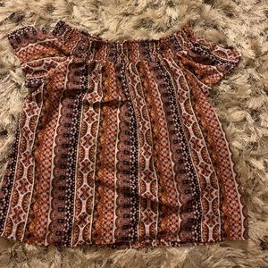 Off Shoulder Blouse 👚